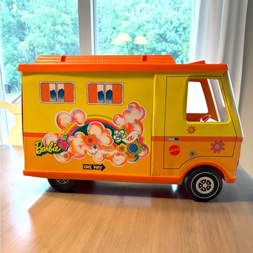 Vintage 1970 Barbie Country Camper RV Van Mattel + Accessories Rare Table +